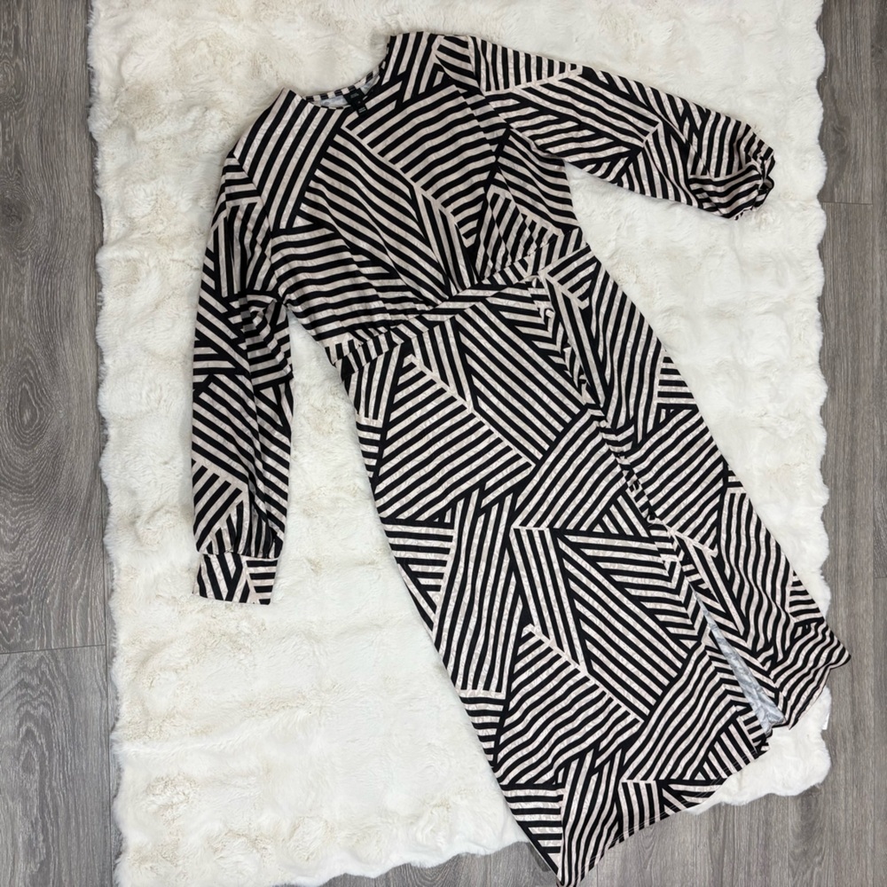 River Island Monochrome Zigzag Dress in tan black - 14